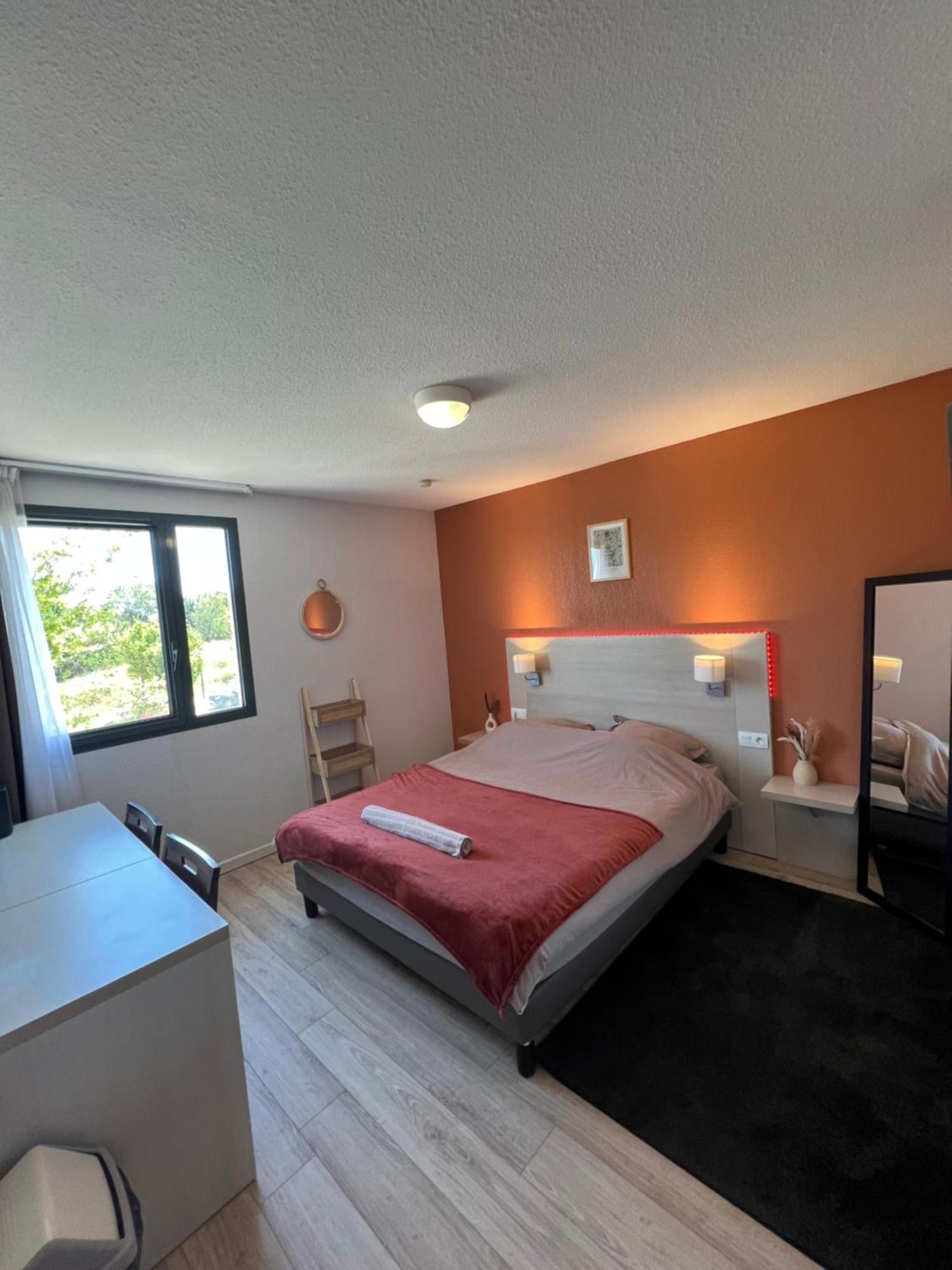 Studio Appart'Hotel Gare Tgv Avec Place Privee Авиньон Екстериор снимка